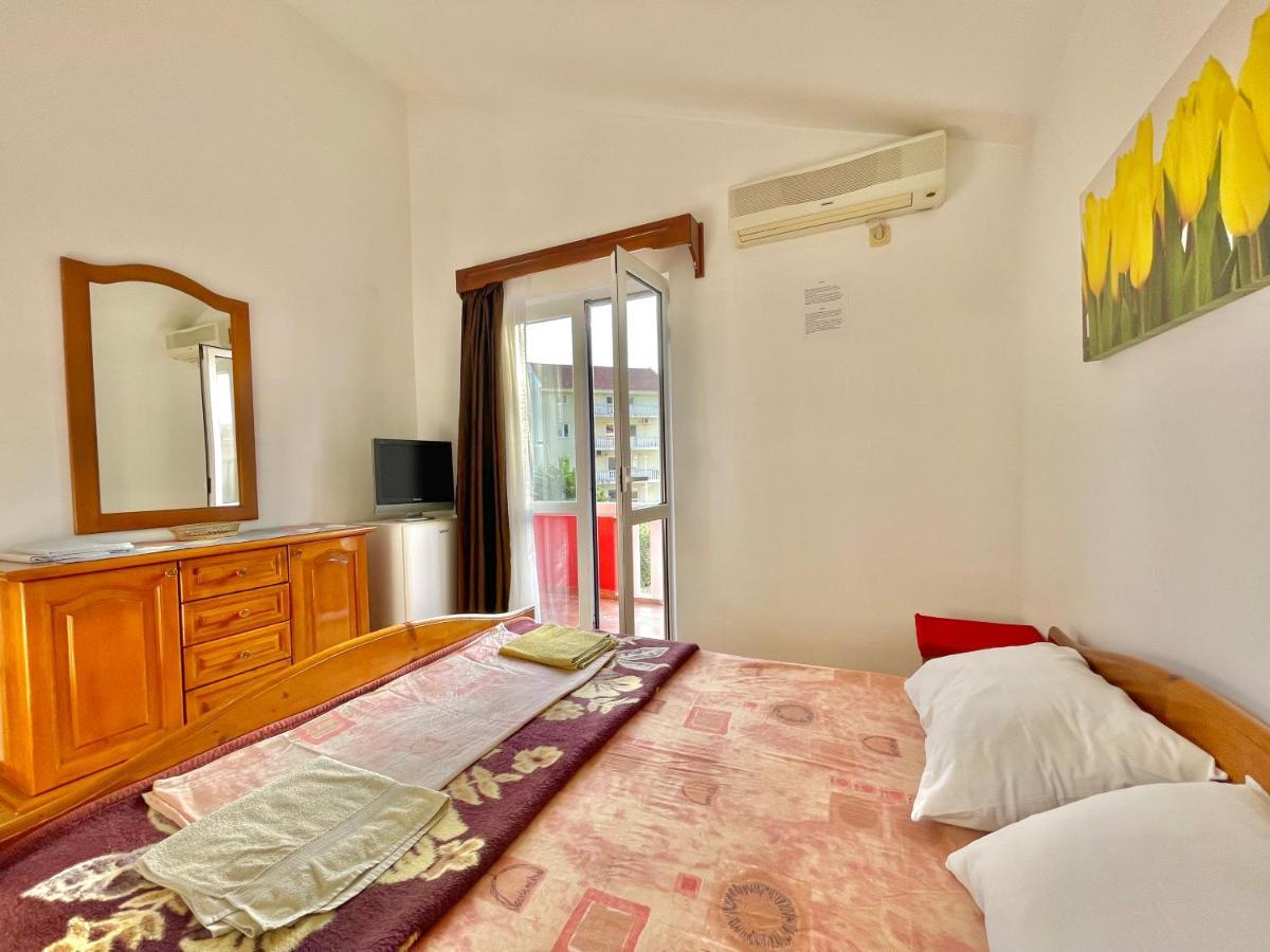 فندق Vila L بودفا المظهر الخارجي الصورة