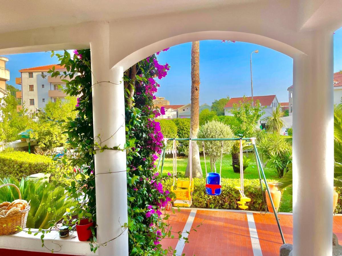 فندق Vila L بودفا المظهر الخارجي الصورة